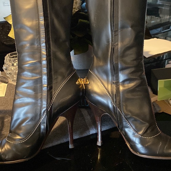 Authentic Louis Vuitton black Gold padlock boots - Picture 7 of 12